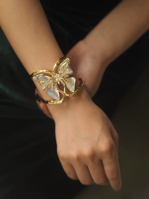 Product 3 - Image 2
